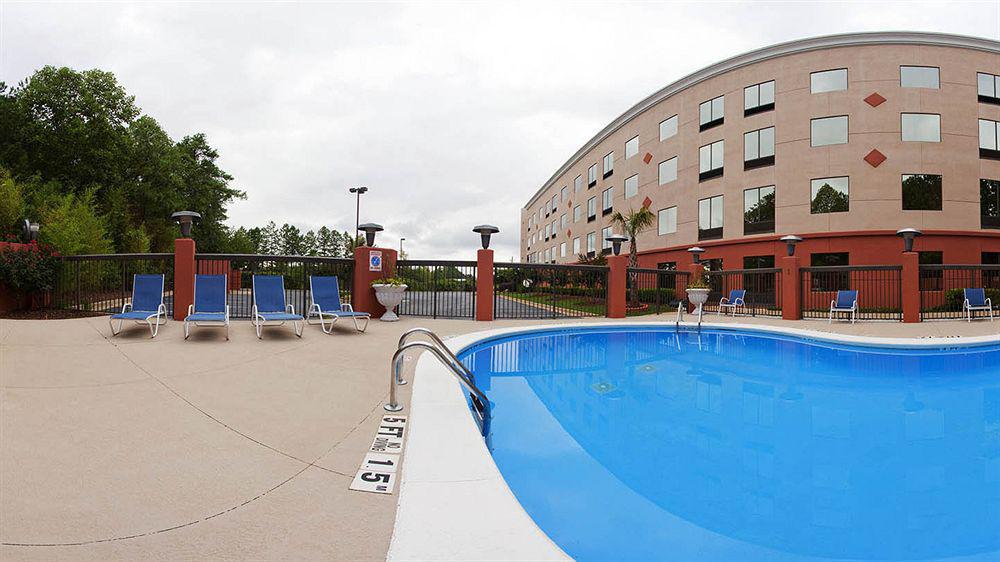 Holiday Inn Express Hotel & Suites Lawrenceville By Ihg Exterior foto
