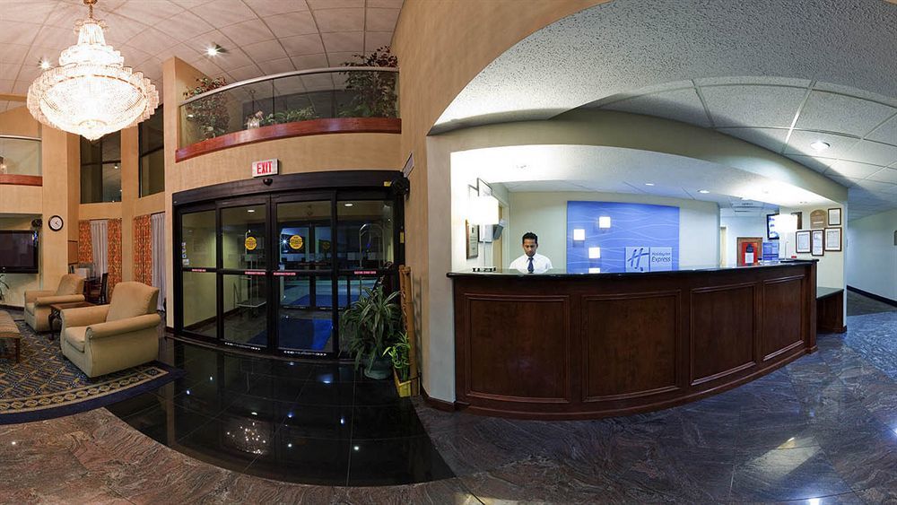 Holiday Inn Express Hotel & Suites Lawrenceville By Ihg Exterior foto